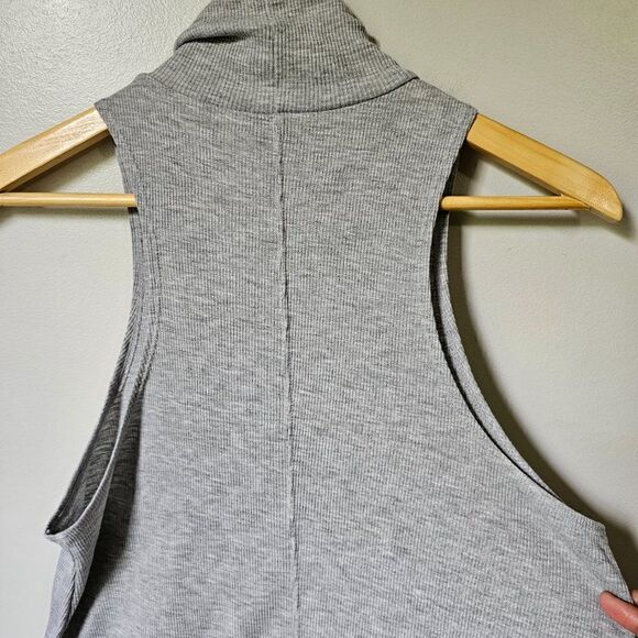 WORN ONCE INTIMATELY FREE PEOPLE LIGHT GREY HI NECK HALTER SWING TANK TOP SZ SM - Picture 4 of 12